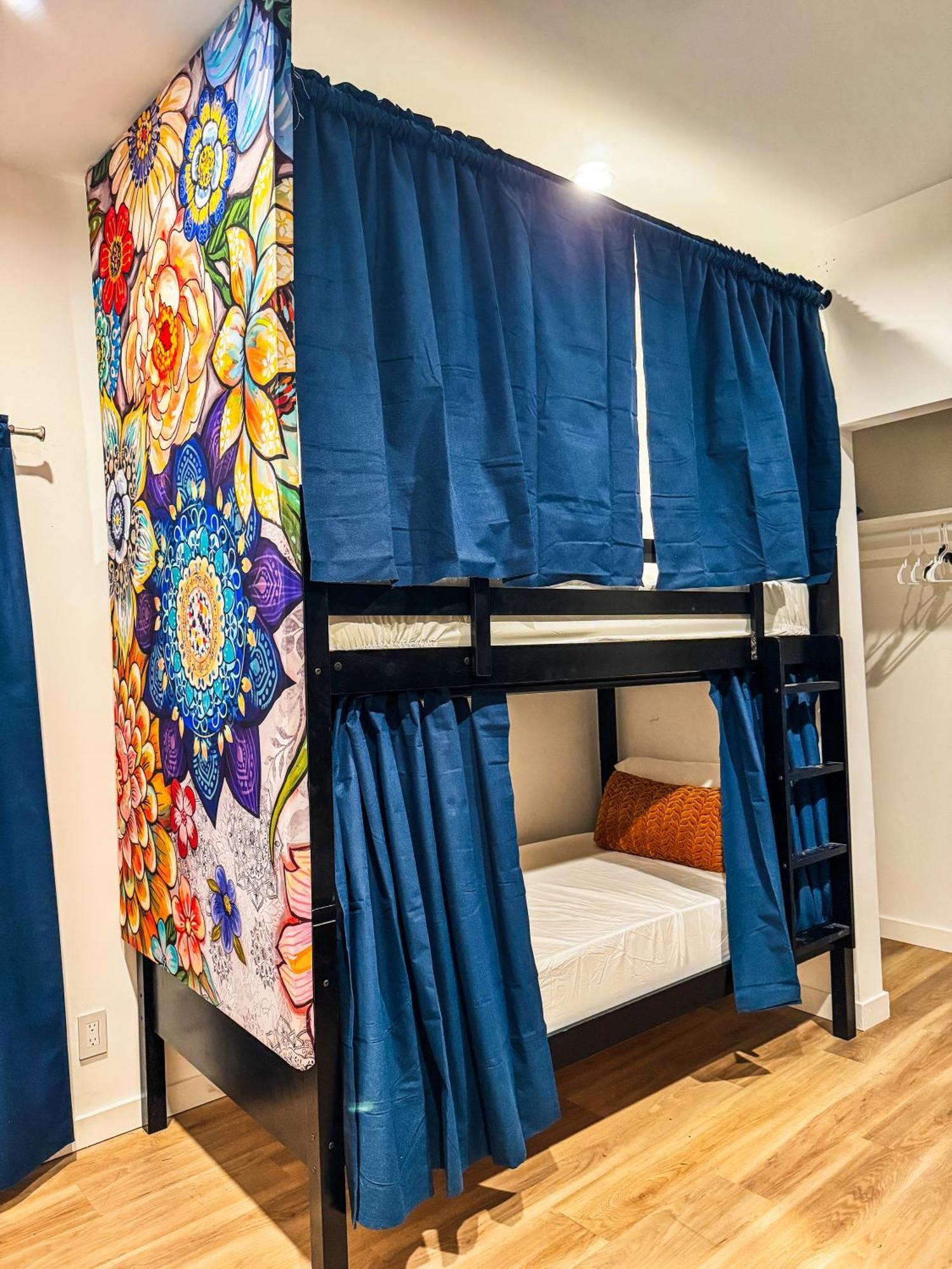 Echo Zen Hostel Лос-Анджелес Екстер'єр фото
